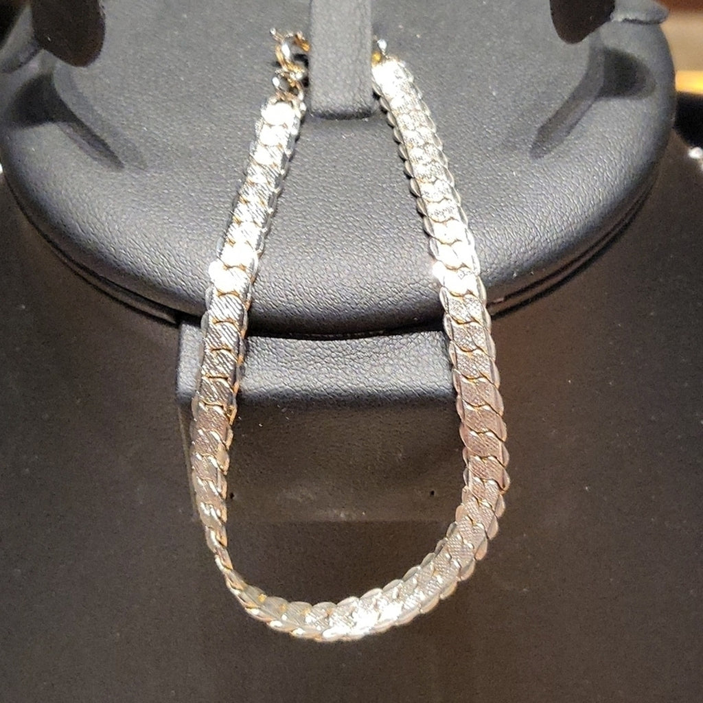 Vintage fashion necklace and bracelet set