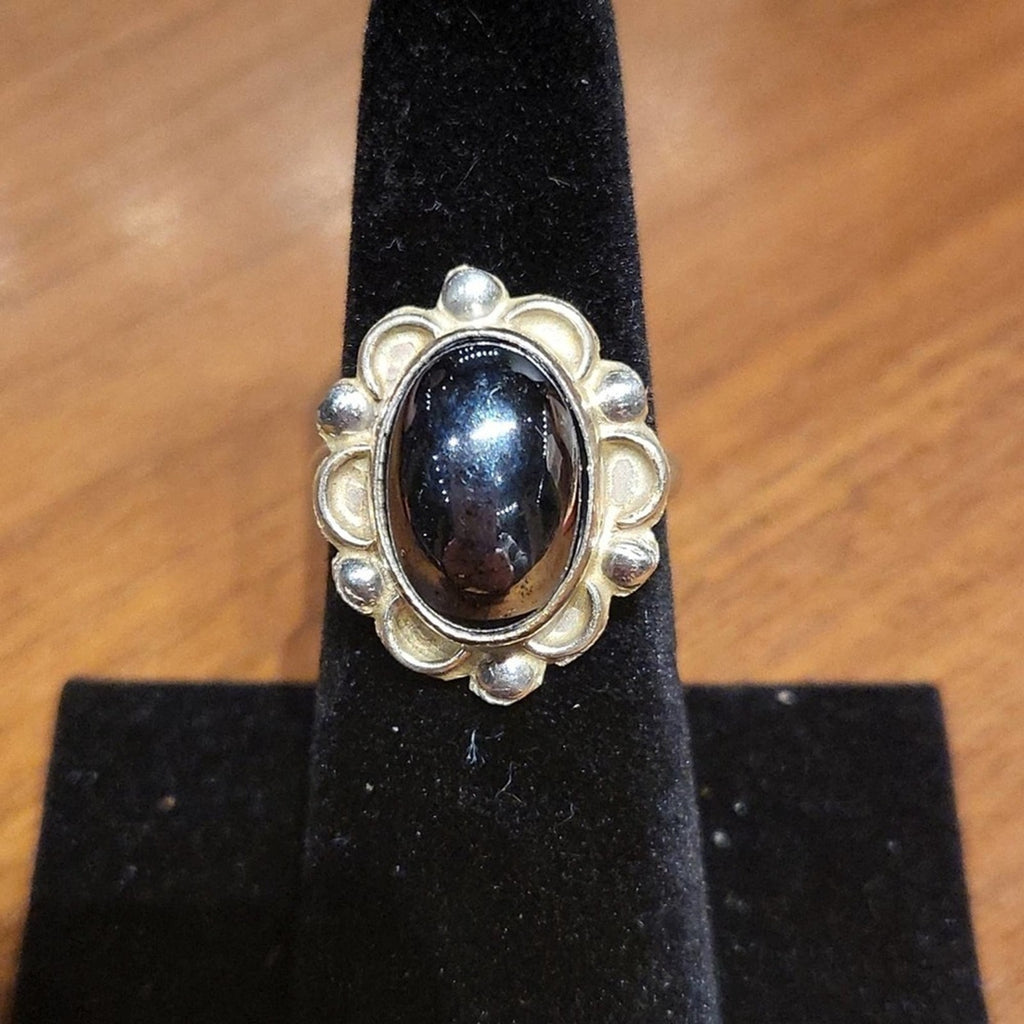 Vintage silver fashion ring with black stone | 5 1/2