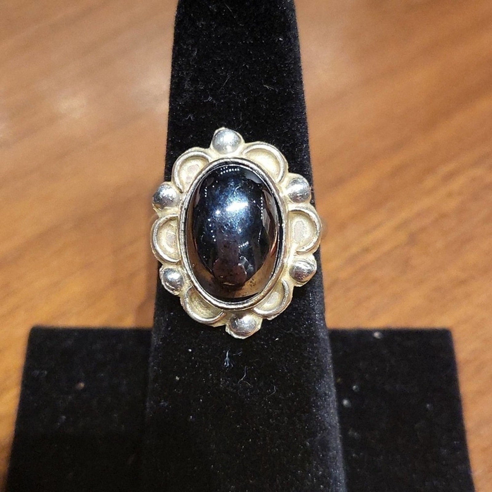 Vintage silver fashion ring with black stone | 5 1/2
