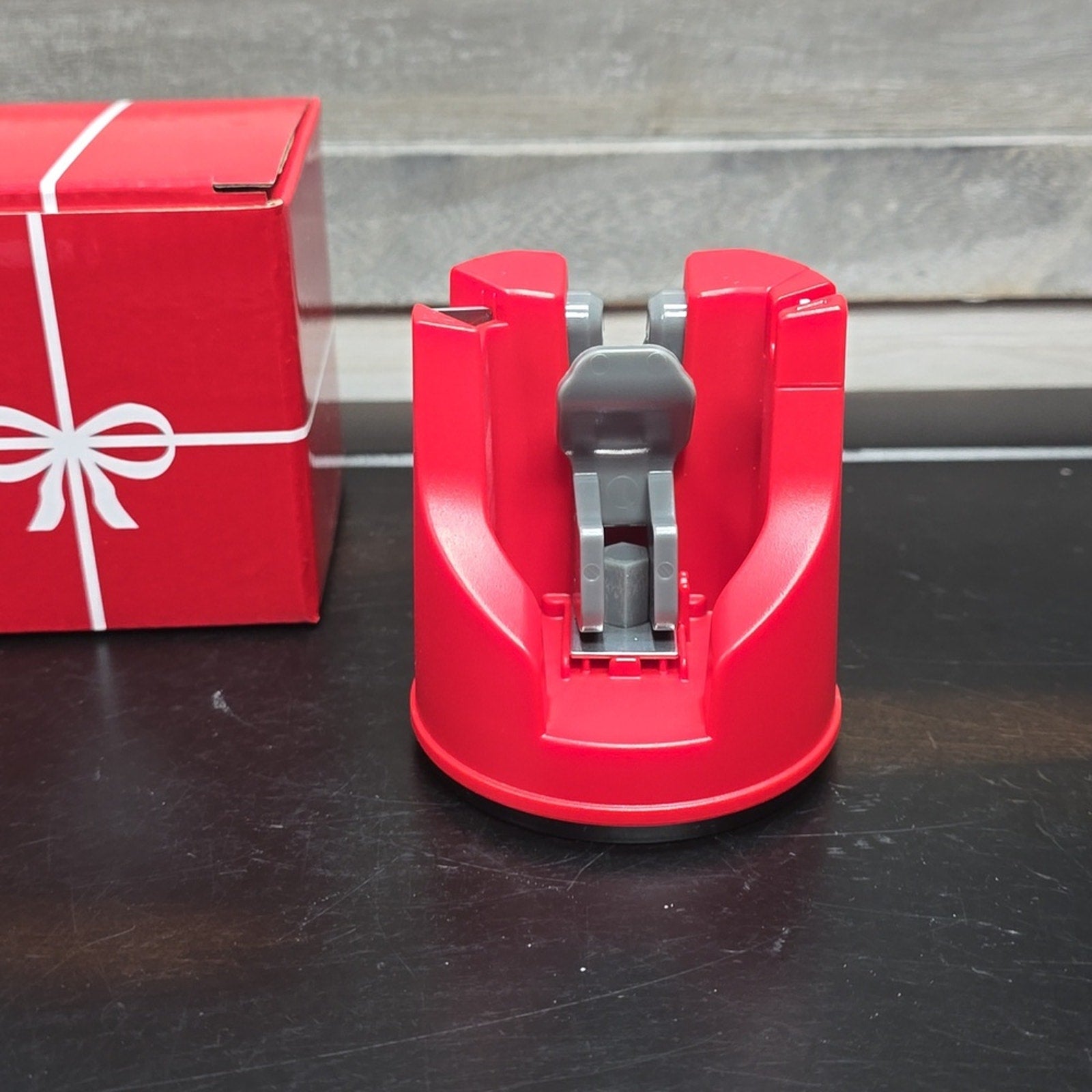 Knife & Scissor Sharpener | Chefologist