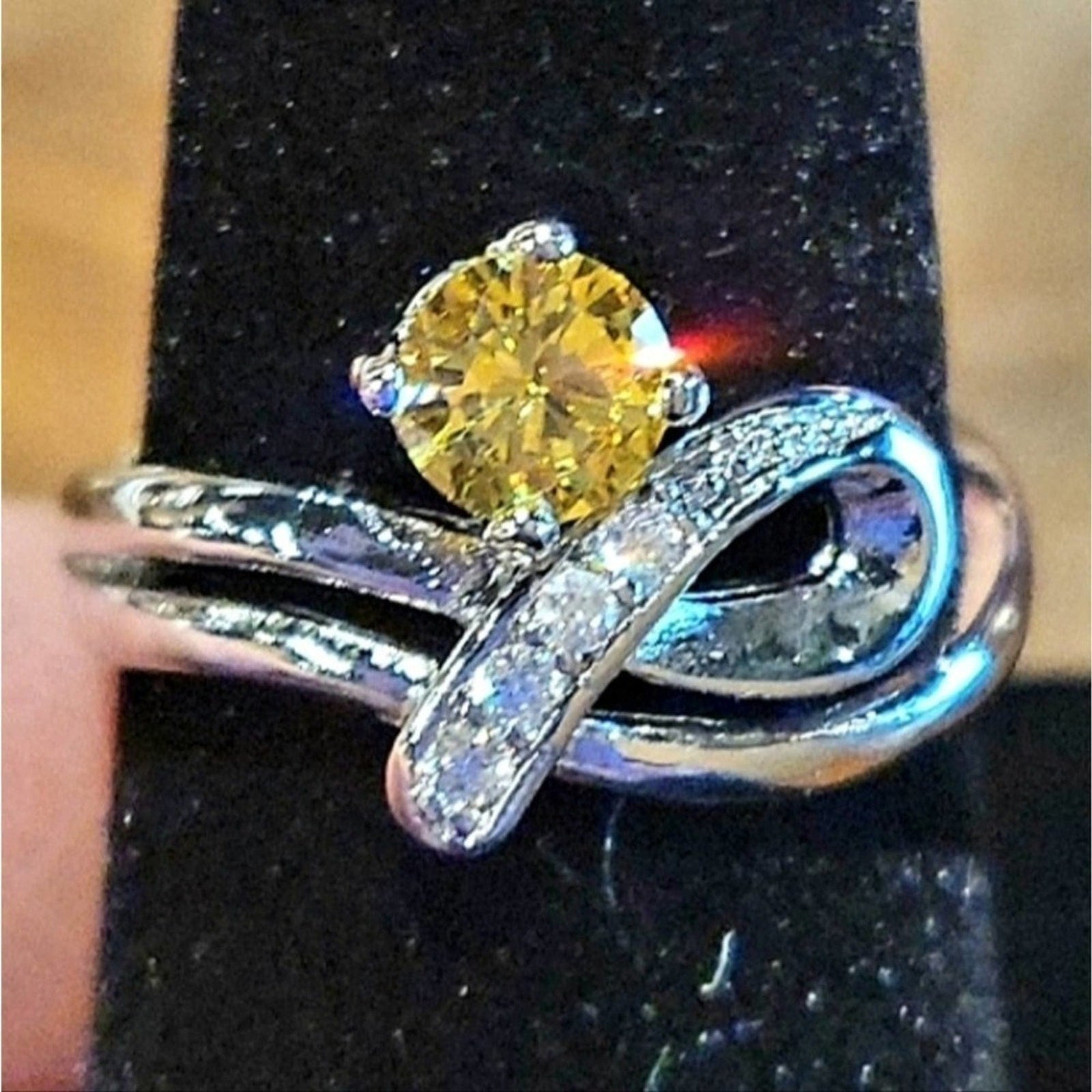 Fashion ring faux diamond's & yellow stone | size 7.5