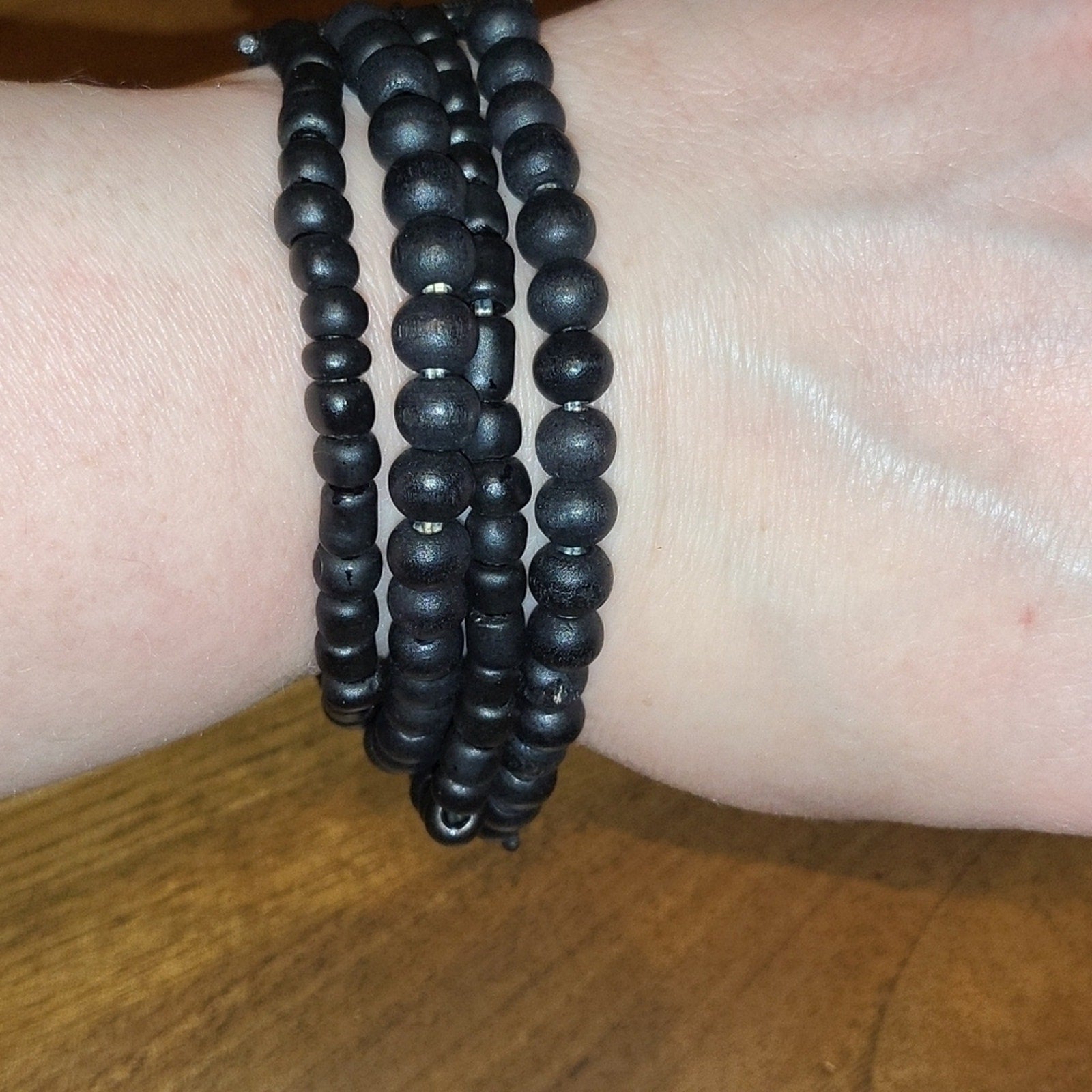 Black beaded and chain fashion stretch bracelet