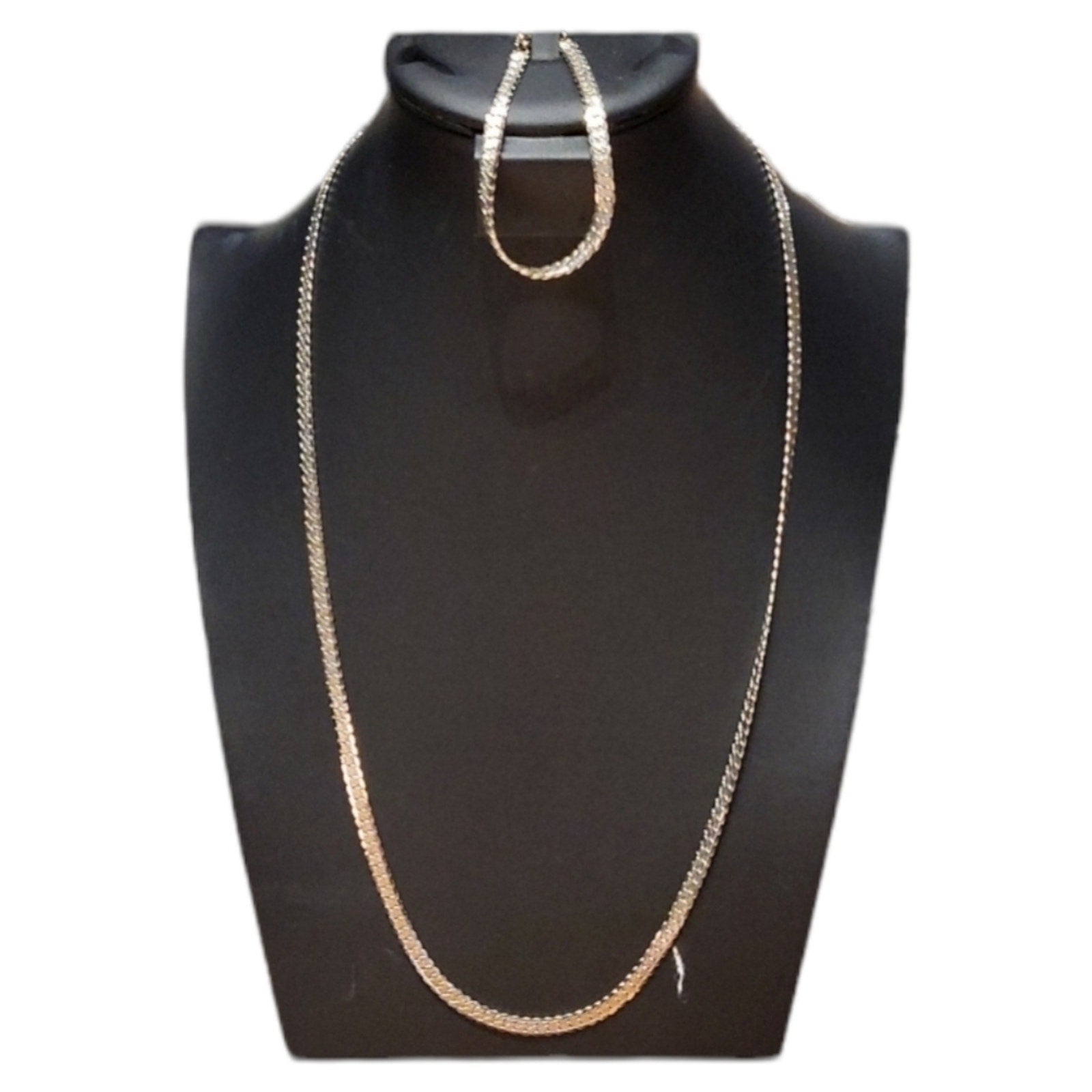 Vintage fashion necklace and bracelet set