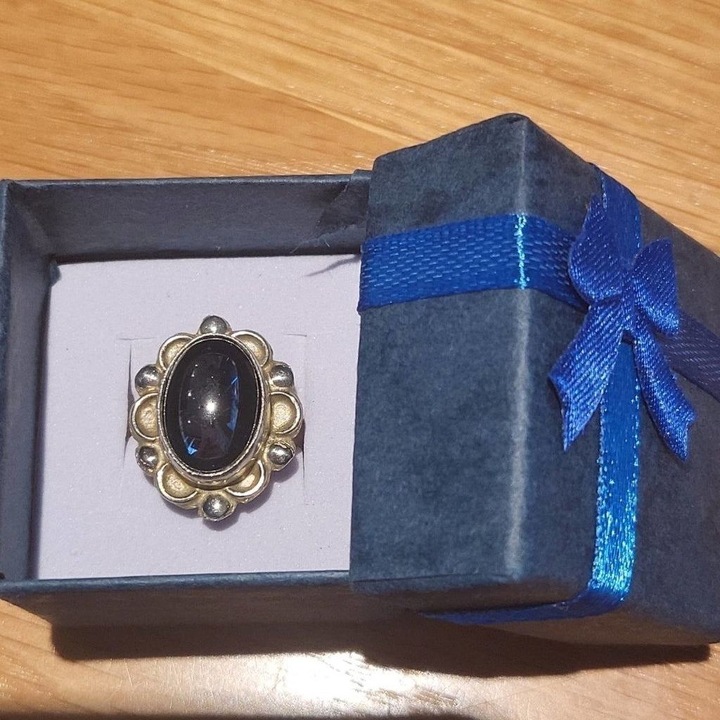 Vintage silver fashion ring with black stone | 5 1/2